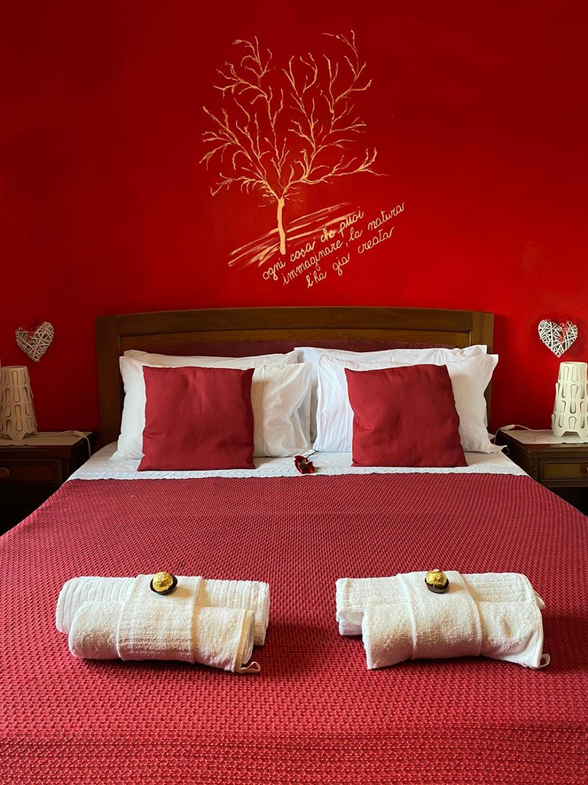 Agriturismo La Ruota Montelupo Albese Dış mekan fotoğraf