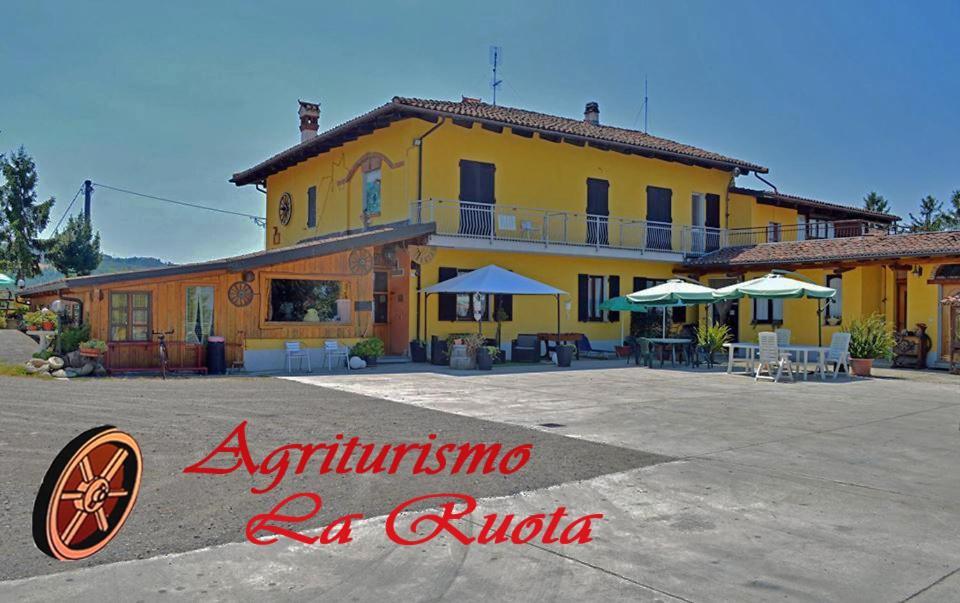 Agriturismo La Ruota Montelupo Albese Dış mekan fotoğraf